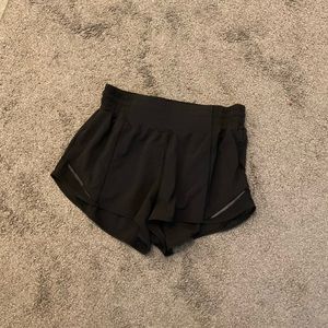 Lululemon Hotty Hot High Rise 2.5in Shorts